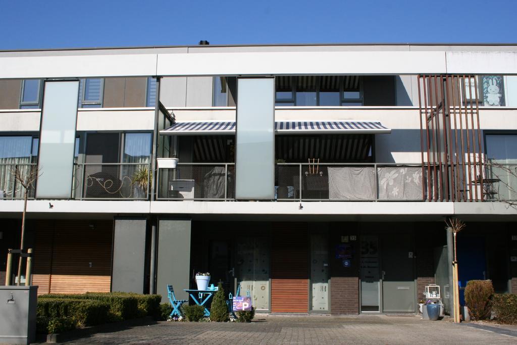 Delft Blue Dreams Bed And Breakfast Exterior photo