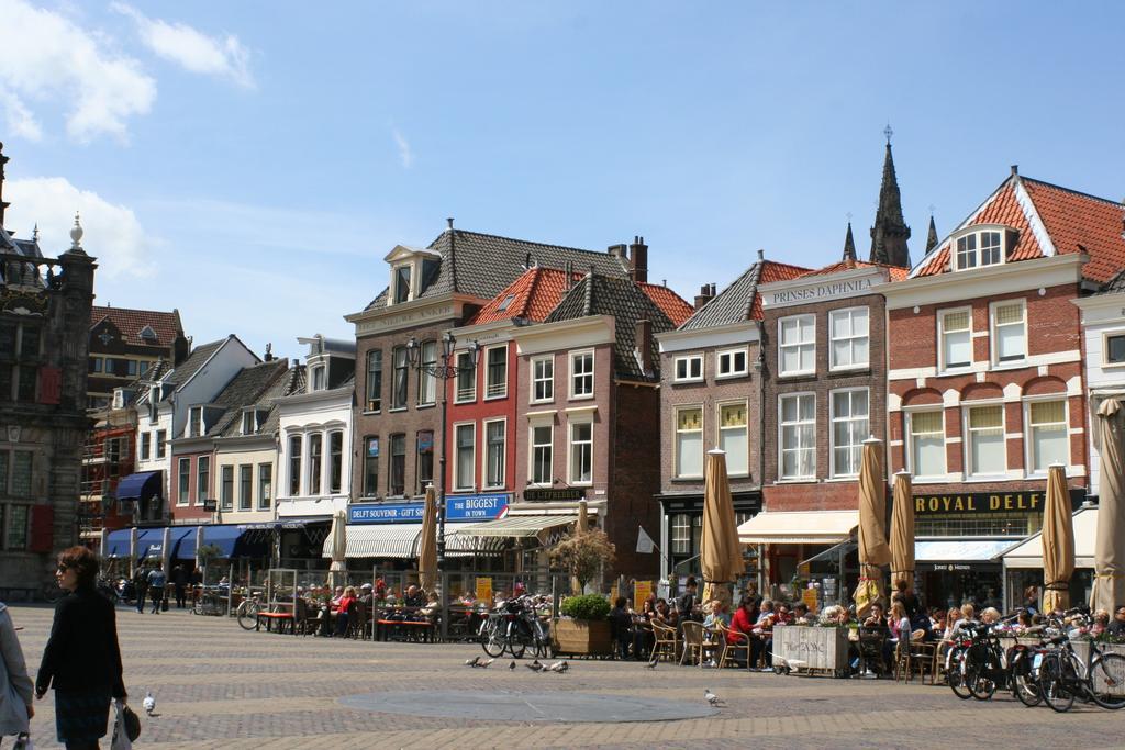 Delft Blue Dreams Bed And Breakfast Exterior photo