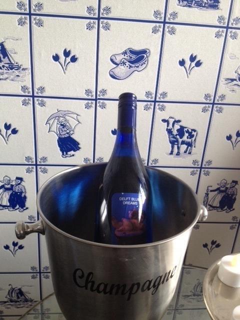 Delft Blue Dreams Bed And Breakfast Room photo